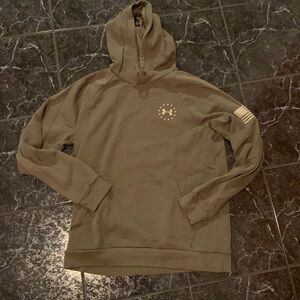 Men’s Under Armour Sweatshirt